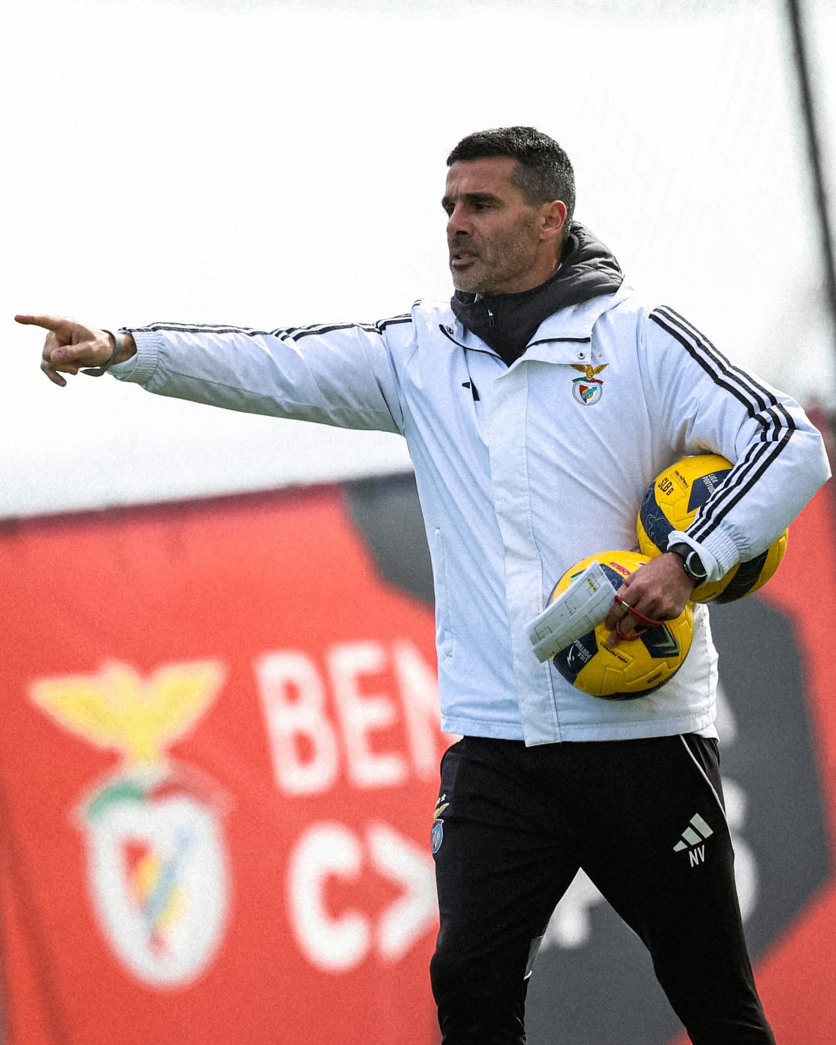 SL Benfica Academy coach at training